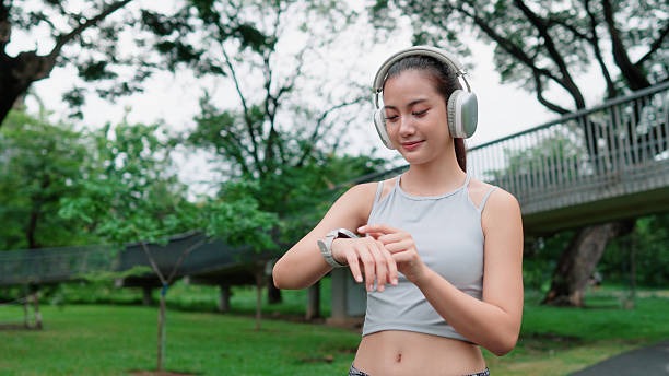 Benefits of Using a Mindful Walking Tracker in Everyday Life